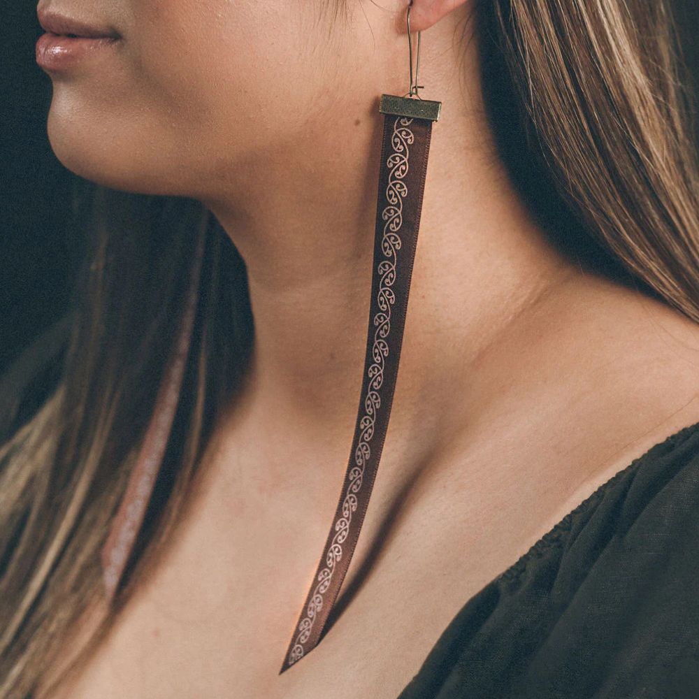 Earrings - Kia Māia