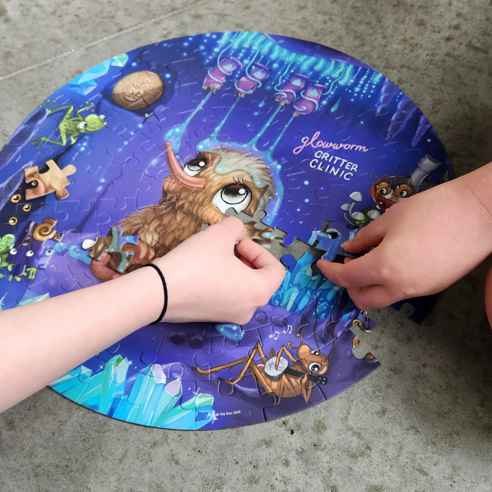 Puzzle - Glowworm Glitter Critter - Round - 100 piece