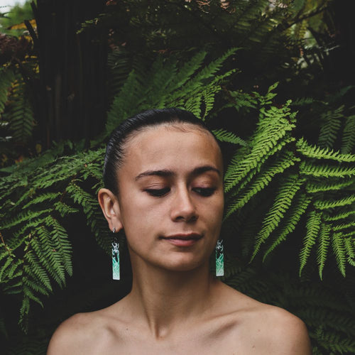 Earrings - Kahu Ngutukaka