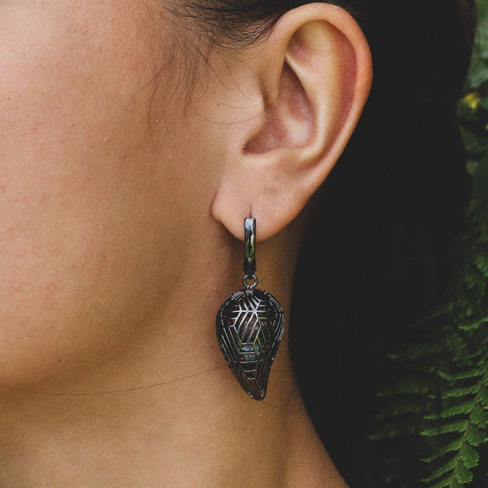 Earrings - Ngutu Manu