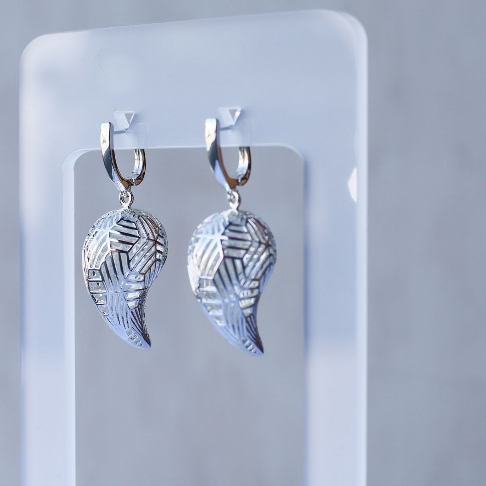 Earrings - Ngutu Manu