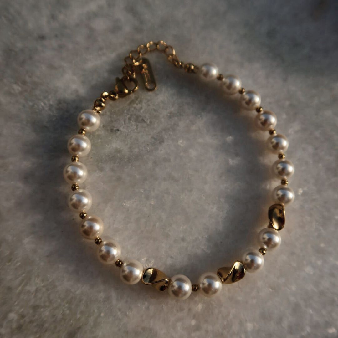 Bracelet - Pearl with Swirl Bead
