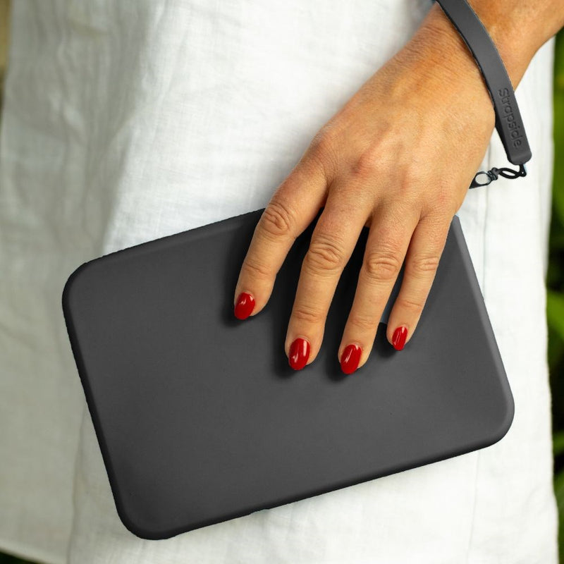 The Strapsicle Clutch - Black